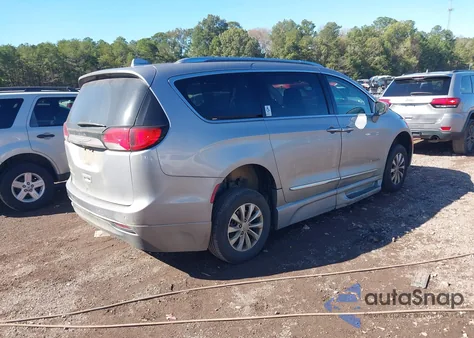 2018 Chrysler Pacifica Touring L from USA, damaged, VIN 2C4RC1BG3JR115584